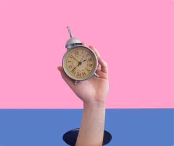d03-Img-Clock.jpg old school clock